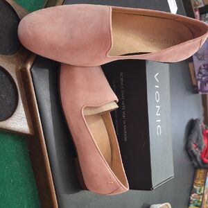 Vionic Women's Willa Blush Flats Orthapetic Arch Insoles.